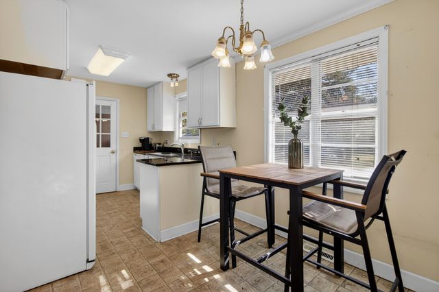 822 Rogers Lane, Mount Pleasant, SC 29464