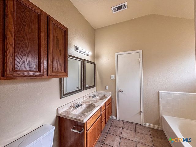 2004 Clairidge Avenue, Killeen, TX 76549