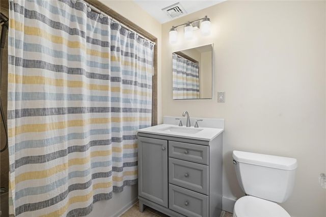 310 Morrison Dr, Mt Lebanon, PA 15216