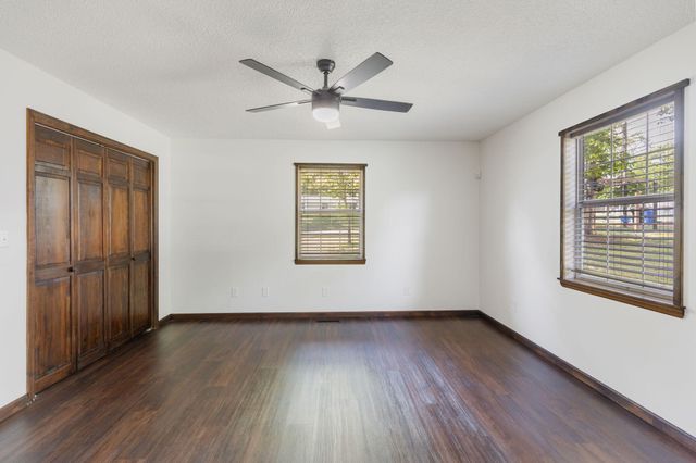 9814 Lakeside Road, Harrison, TN 37341