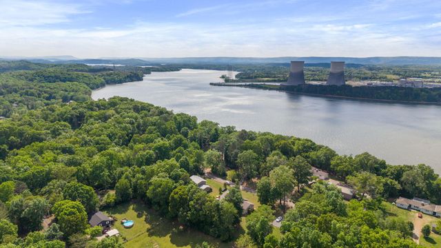 9814 Lakeside Road, Harrison, TN 37341