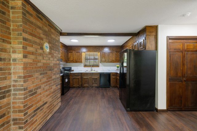 9814 Lakeside Road, Harrison, TN 37341