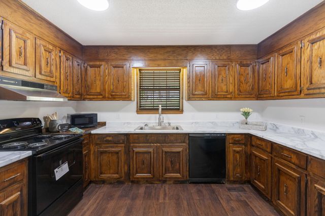 9814 Lakeside Road, Harrison, TN 37341