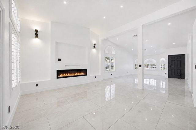 825 Royal Moon Avenue, Las Vegas, NV 89123