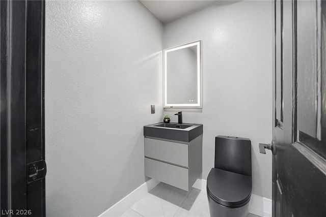 825 Royal Moon Avenue, Las Vegas, NV 89123