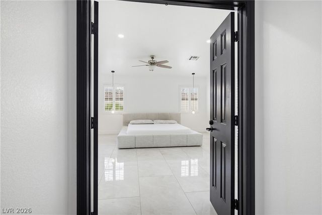 825 Royal Moon Avenue, Las Vegas, NV 89123