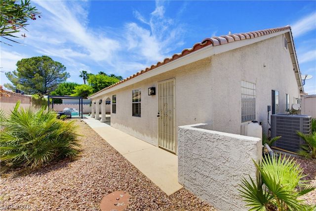 825 Royal Moon Avenue, Las Vegas, NV 89123