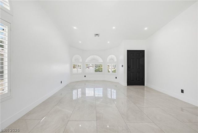 825 Royal Moon Avenue, Las Vegas, NV 89123