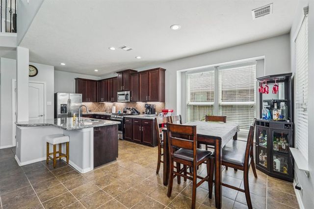 6546 Turner Fields Lane, Dickinson, TX 77539