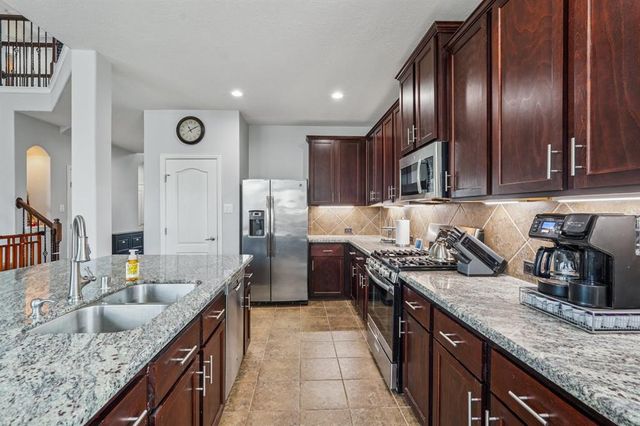 6546 Turner Fields Lane, Dickinson, TX 77539