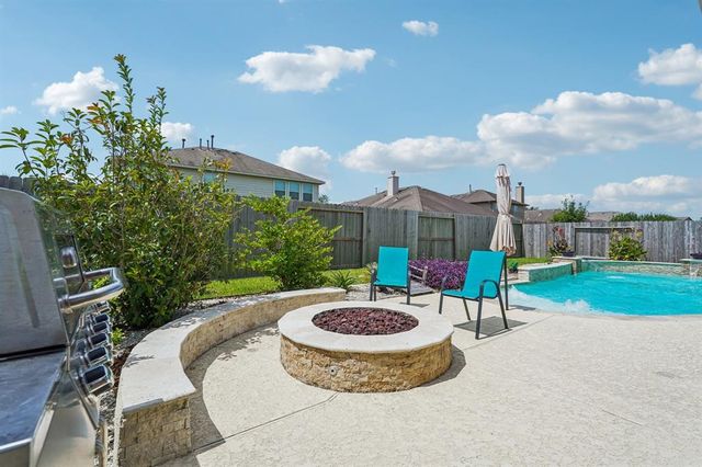 6546 Turner Fields Lane, Dickinson, TX 77539