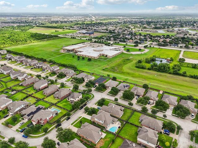 6546 Turner Fields Lane, Dickinson, TX 77539