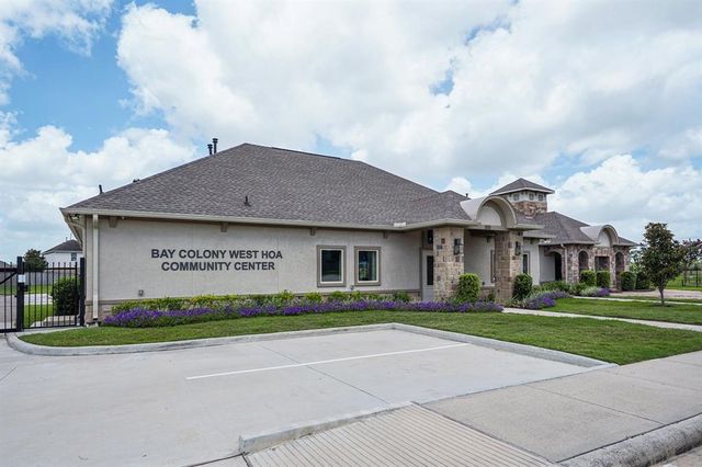 6546 Turner Fields Lane, Dickinson, TX 77539
