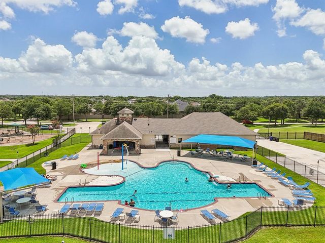 6546 Turner Fields Lane, Dickinson, TX 77539
