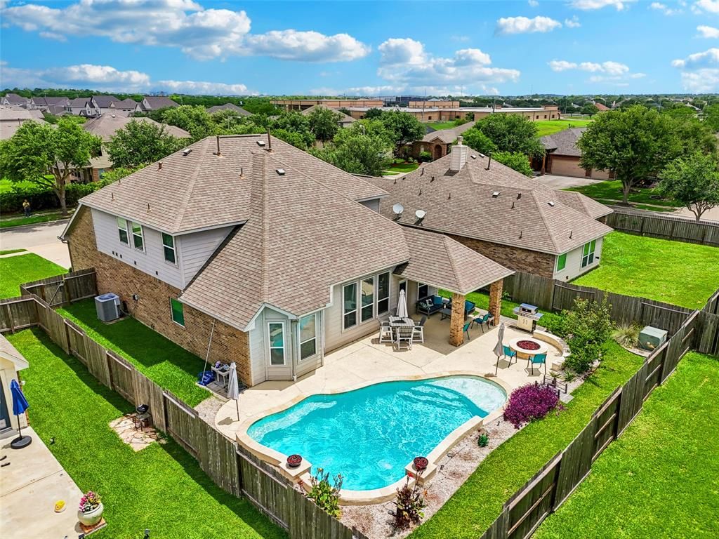 6546 Turner Fields Lane, Dickinson, TX 77539