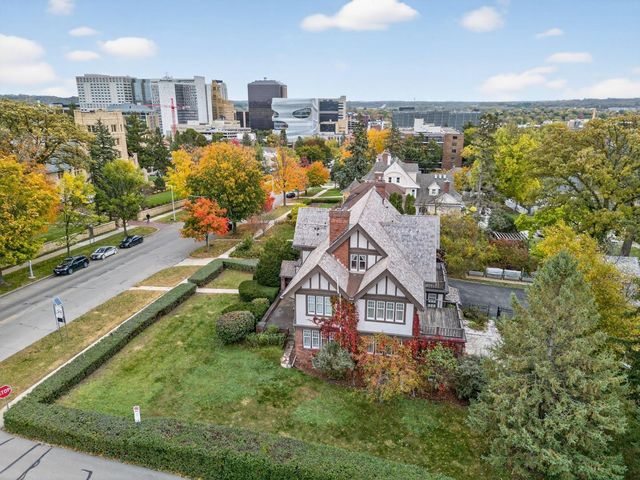 724 4th Street SW, Rochester, MN 55902