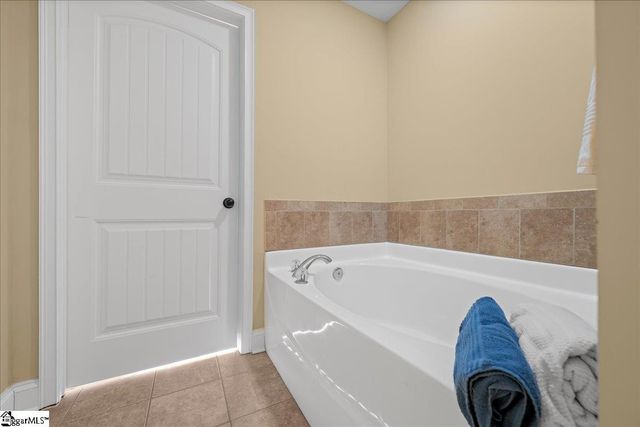 104 Clairhill Court, Simpsonville, SC 29680