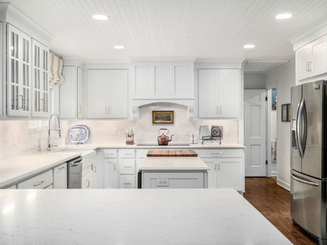 1203 Perkins Ln, Franklin, TN 37069