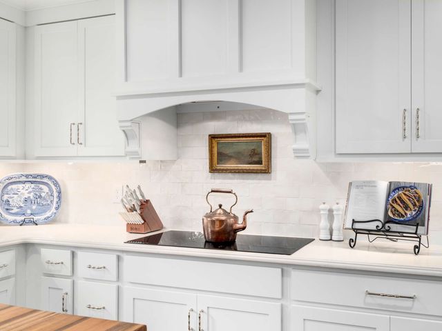 1203 Perkins Ln, Franklin, TN 37069