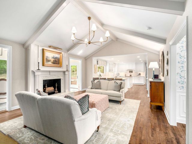 1203 Perkins Ln, Franklin, TN 37069