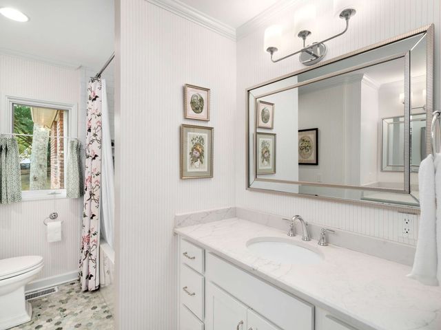 1203 Perkins Ln, Franklin, TN 37069