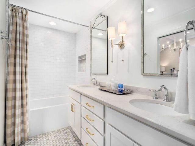 1203 Perkins Ln, Franklin, TN 37069