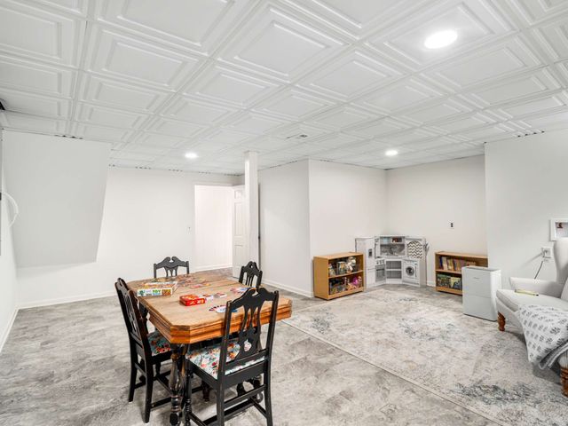 1203 Perkins Ln, Franklin, TN 37069