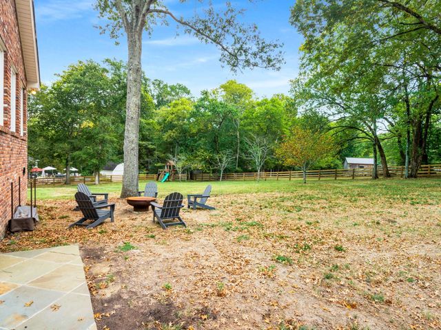 1203 Perkins Ln, Franklin, TN 37069