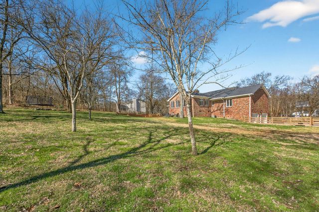 1203 Perkins Ln, Franklin, TN 37069