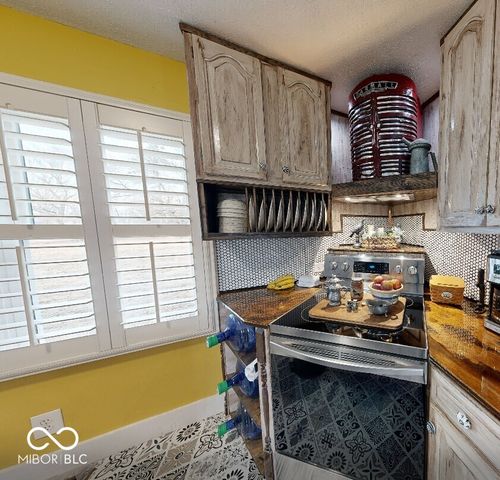 5413 S County Road 0, Clayton, IN 46116