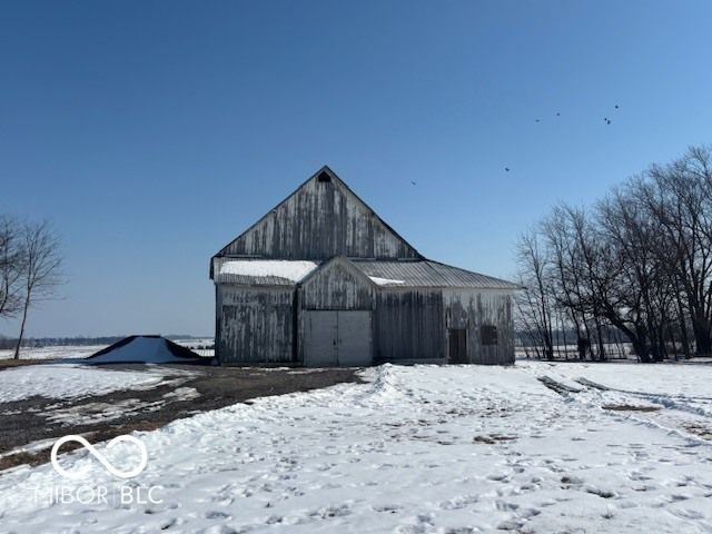 5413 S County Road 0, Clayton, IN 46116