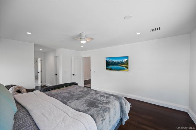 128 Priscilla Avenue, Flanders, NY 11901