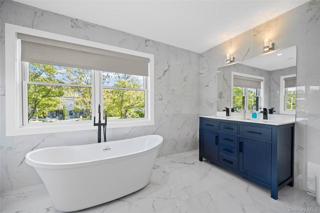 128 Priscilla Avenue, Flanders, NY 11901