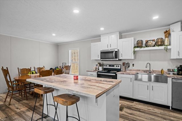 3277 Hurricane Road, Rocky Face, GA 30740