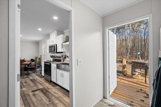 3277 Hurricane Road, Rocky Face, GA 30740