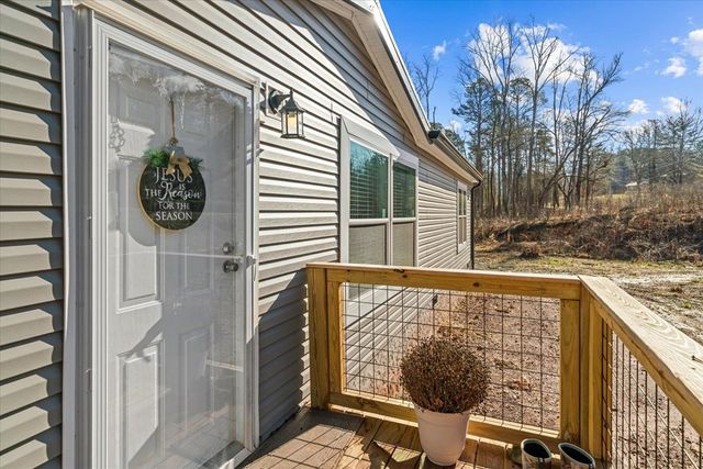 3277 Hurricane Road, Rocky Face, GA 30740