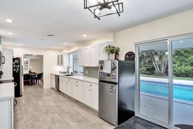 5707 NE 16TH Terrace, Fort Lauderdale, FL 33334