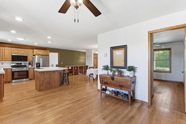 29334 139th Court NW, Princeton, MN 55371
