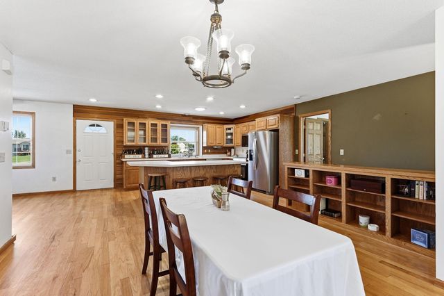 29334 139th Court NW, Princeton, MN 55371