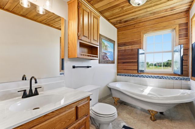 29334 139th Court NW, Princeton, MN 55371