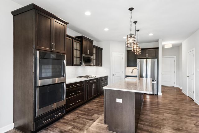 3202 Forestside Lane, Valparaiso, IN 46385