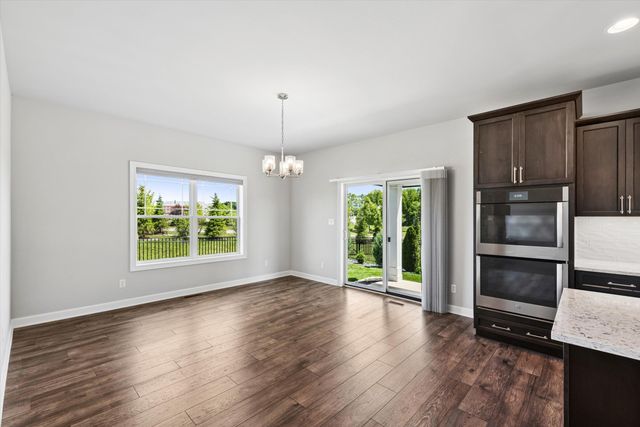 3202 Forestside Lane, Valparaiso, IN 46385