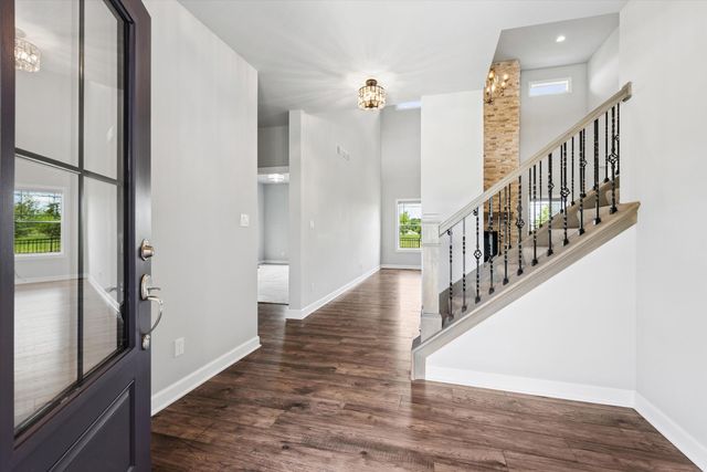 3202 Forestside Lane, Valparaiso, IN 46385