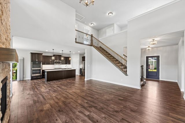 3202 Forestside Lane, Valparaiso, IN 46385