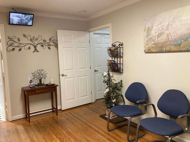 22093 Redwood Road, Castro Valley, CA 94546
