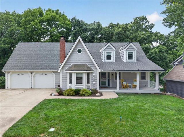 606 Camelot Drive, Liberty, MO 64068