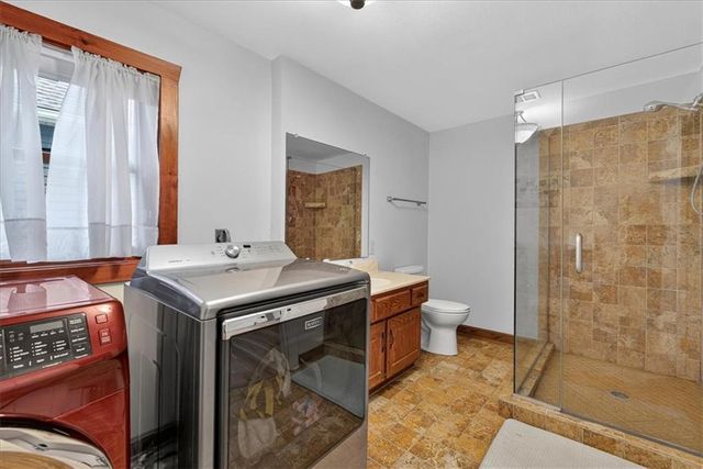 606 Camelot Drive, Liberty, MO 64068