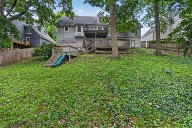 606 Camelot Drive, Liberty, MO 64068