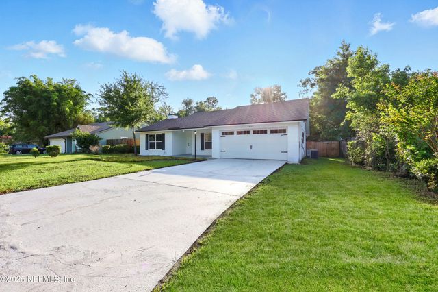 1662 SANDY HOLLOW Loop, Middleburg, FL 32068