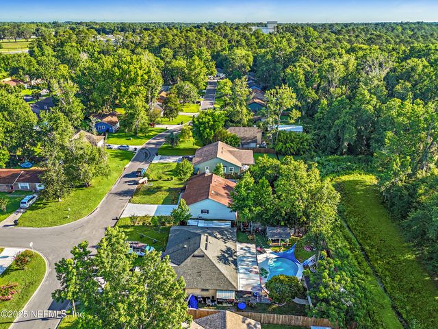 1662 SANDY HOLLOW Loop, Middleburg, FL 32068